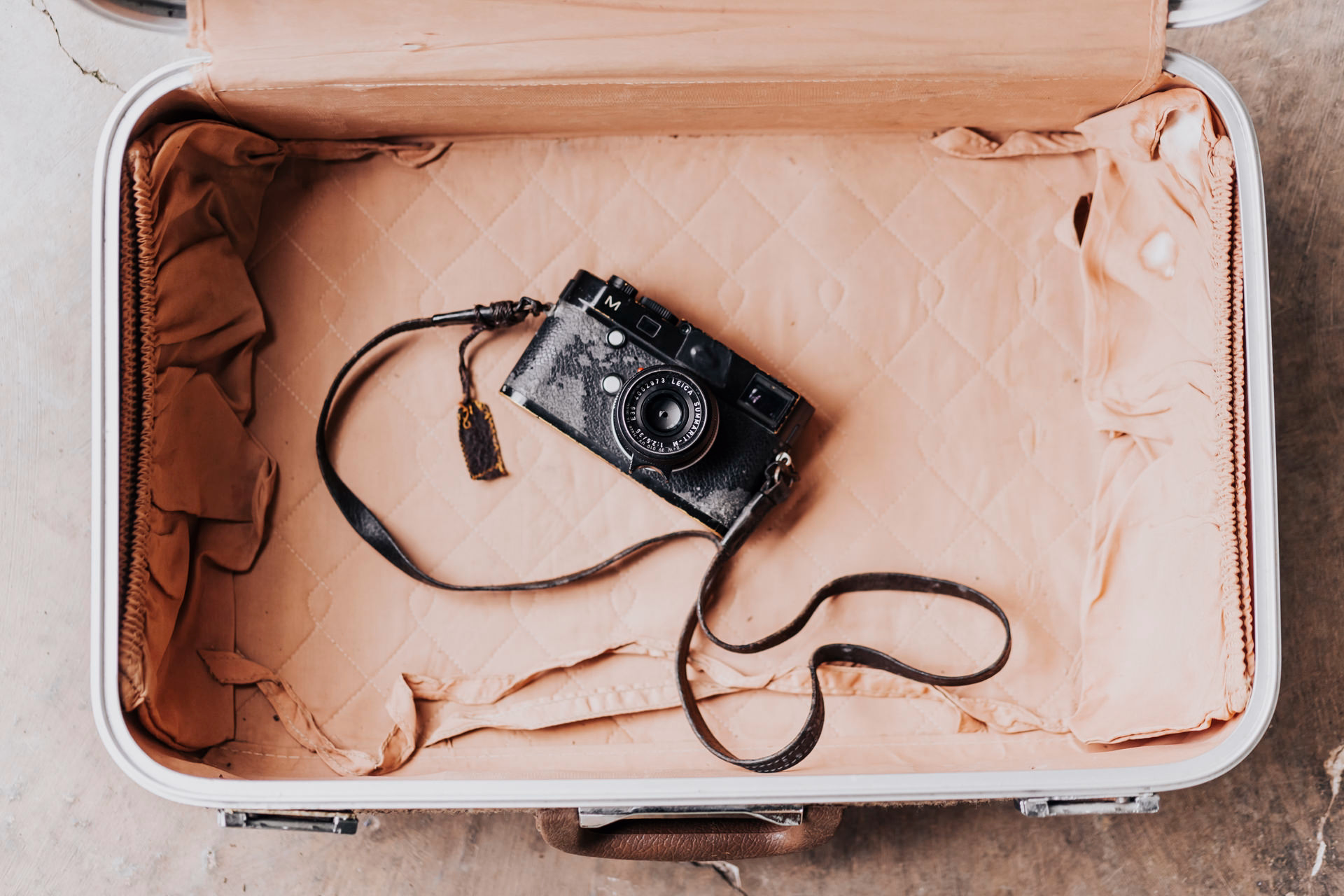 Minimalist Travel Photography Costa Rica leica m240 summarit 35mm f2.4