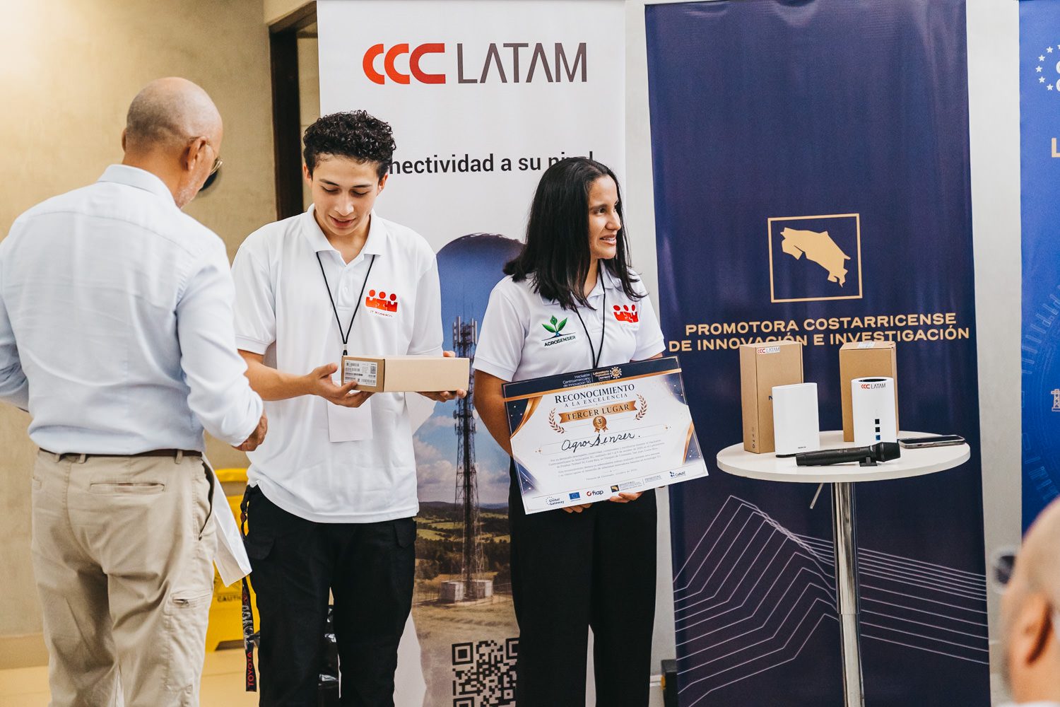 Central American 5G Innovation Hackathon: From Ideas to Prototypes in Costa Rica 89