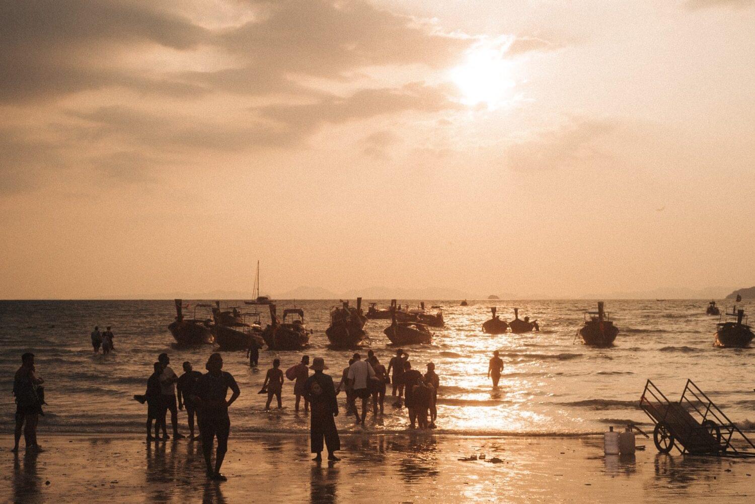 Tourist traveler photographer costa rica 31 Railay beach at sunset, full of boat taking people back to Krabi, a daily ritual